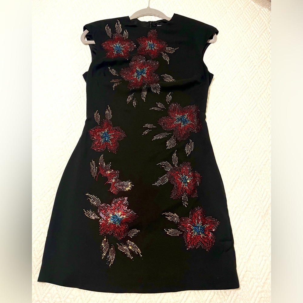 Marciano Los Angeles Dress - Size Small - Worm once then dry cleaned